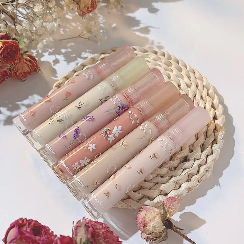 Moist Glaze for Lips That Lasts All Day